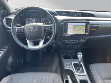 Hilux 2.8 Double Cab 4x4*Navi*Safety Sense*