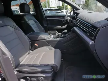 Touareg R-Line 4Motion 3.0 TDI PANO,AHK,RFK,LED