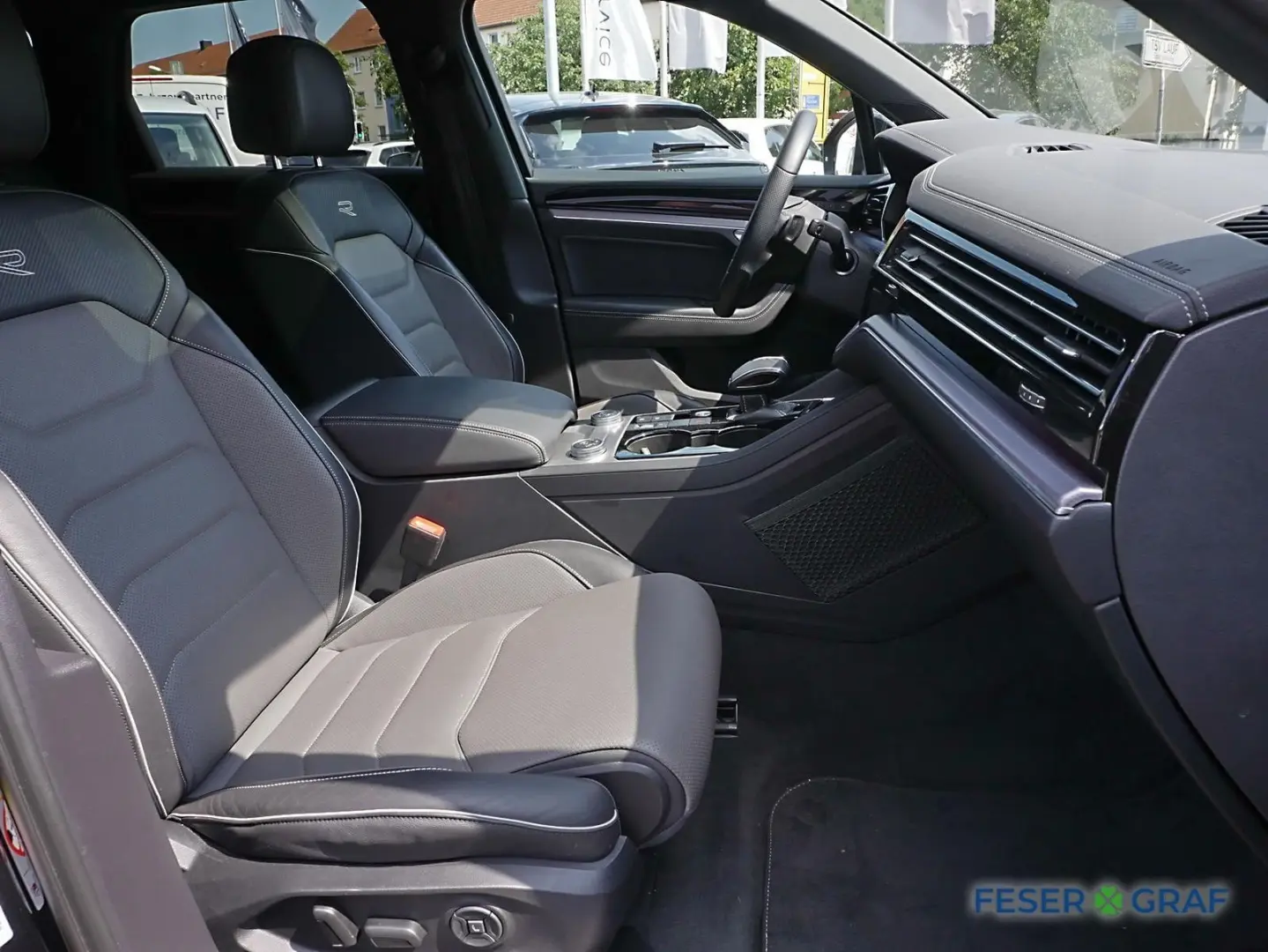 Touareg R-Line 4Motion 3.0 TDI PANO,AHK,RFK,LED