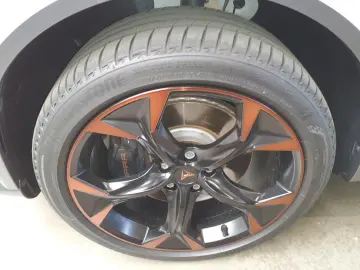 Formentor VZ 4Drive 2.0 TSI DSG Pano*AHK*RFK*PDC