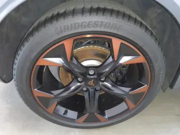 Formentor VZ 4Drive 2.0 TSI DSG Pano*AHK*RFK*PDC