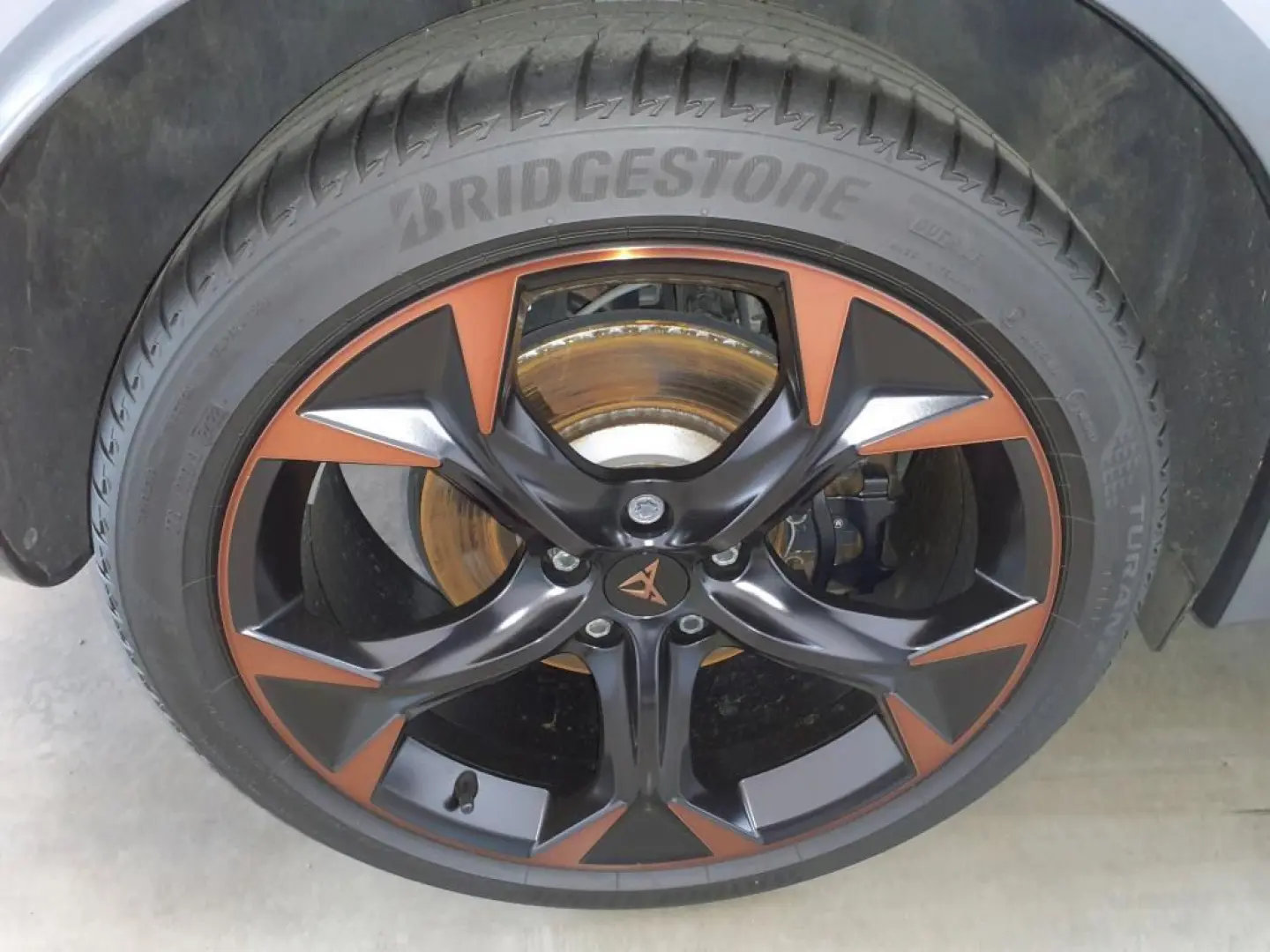 Formentor VZ 4Drive 2.0 TSI DSG Pano*AHK*RFK*PDC