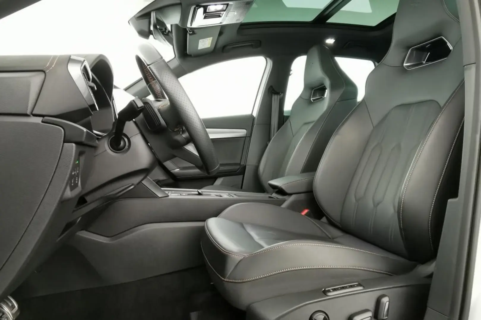 Formentor VZ 4Drive 2.0 TSI DSG Pano*AHK*RFK*PDC