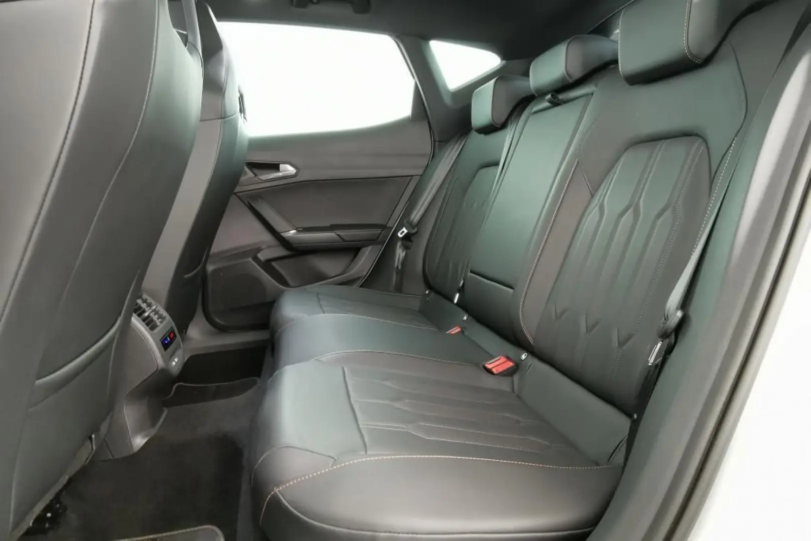 Formentor VZ 4Drive 2.0 TSI DSG Pano*AHK*RFK*PDC