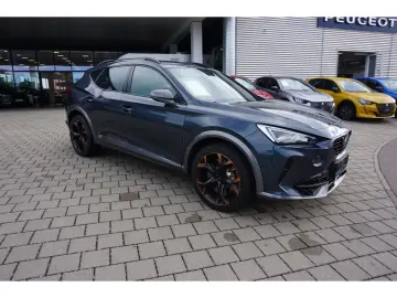 Formentor VZ 2.0 TSI 4Drive DSG Pano Navi LED AC