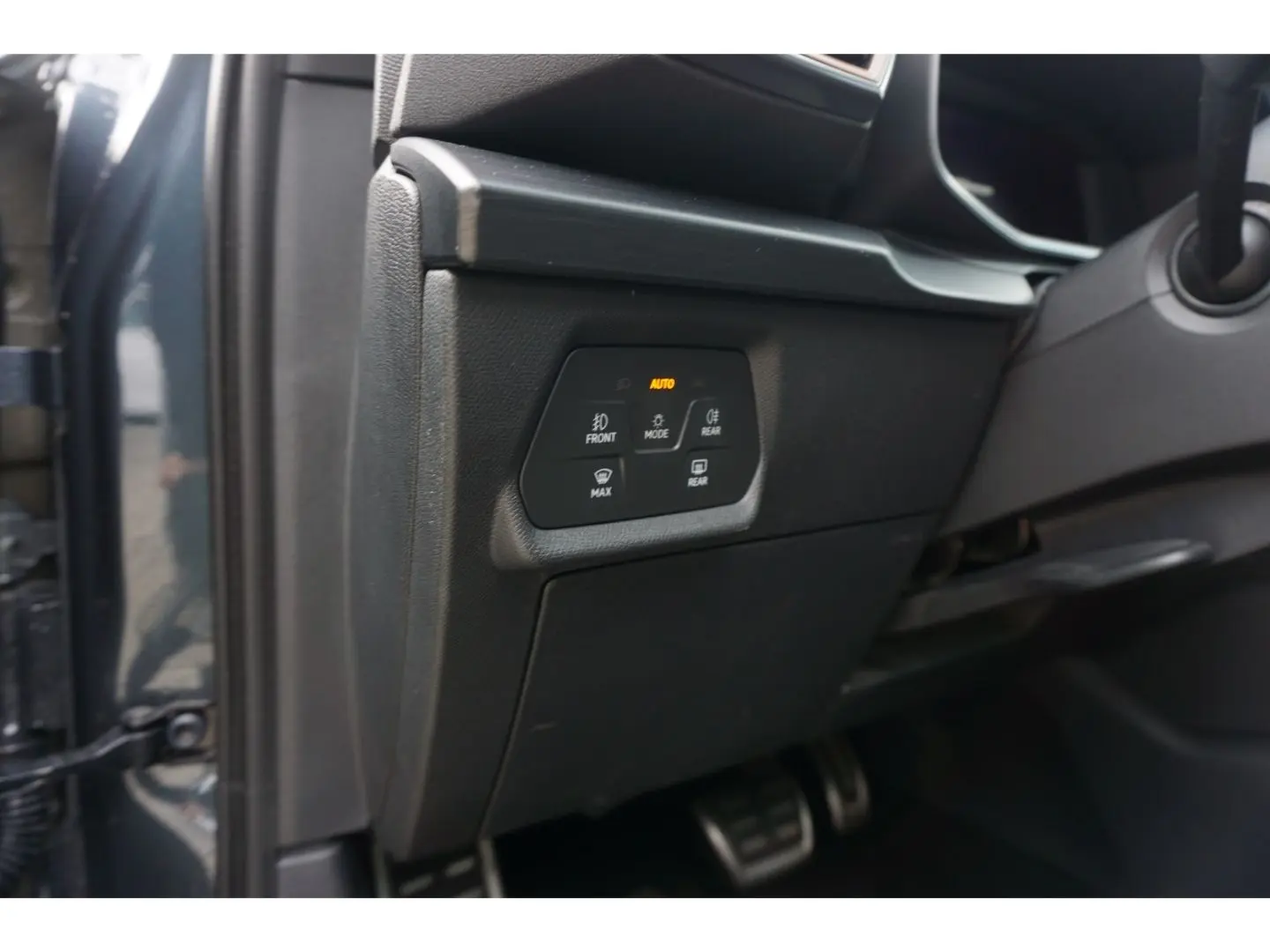 Formentor VZ 2.0 TSI 4Drive DSG Pano Navi LED AC