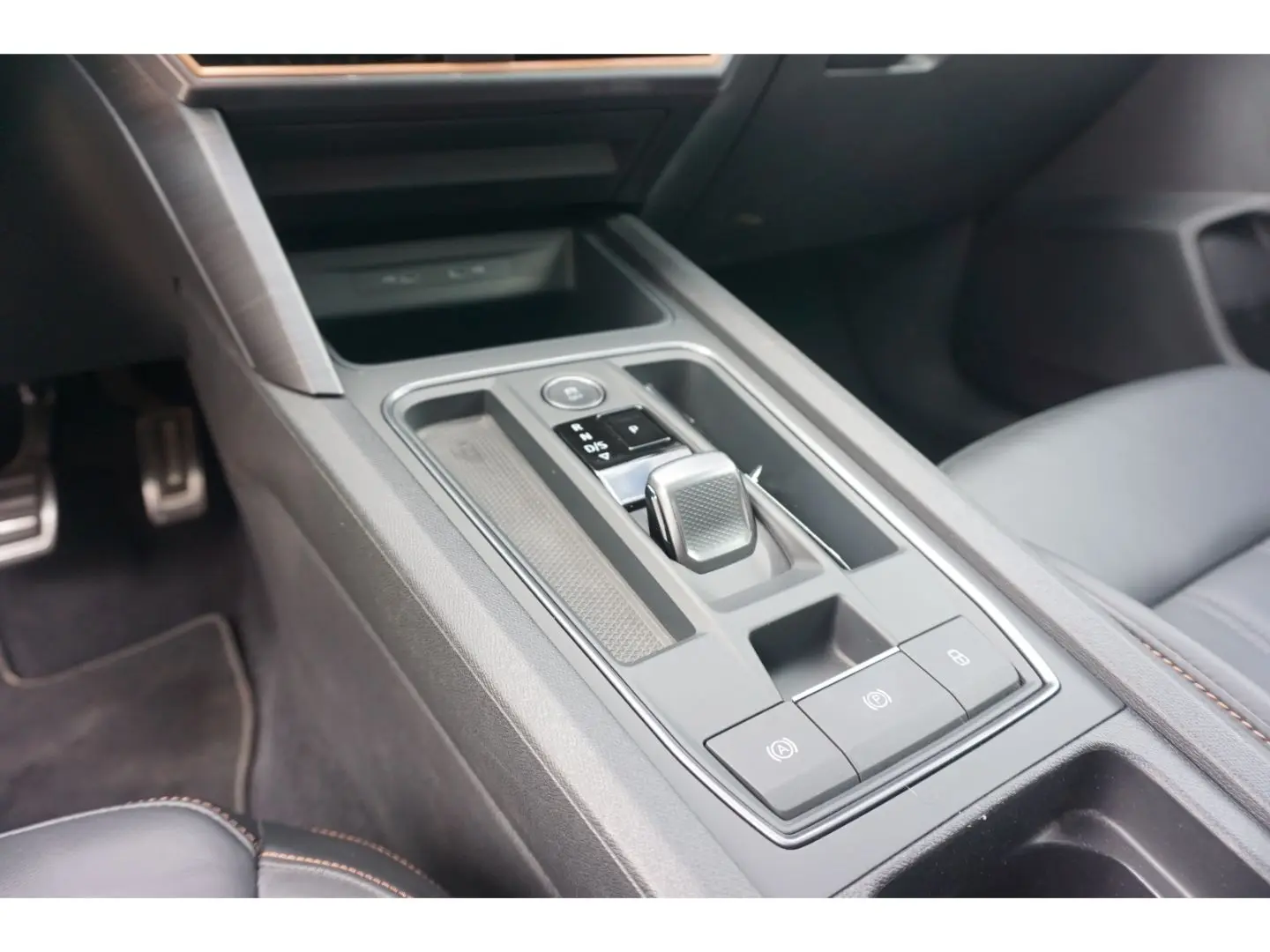 Formentor VZ 2.0 TSI 4Drive DSG Pano Navi LED AC