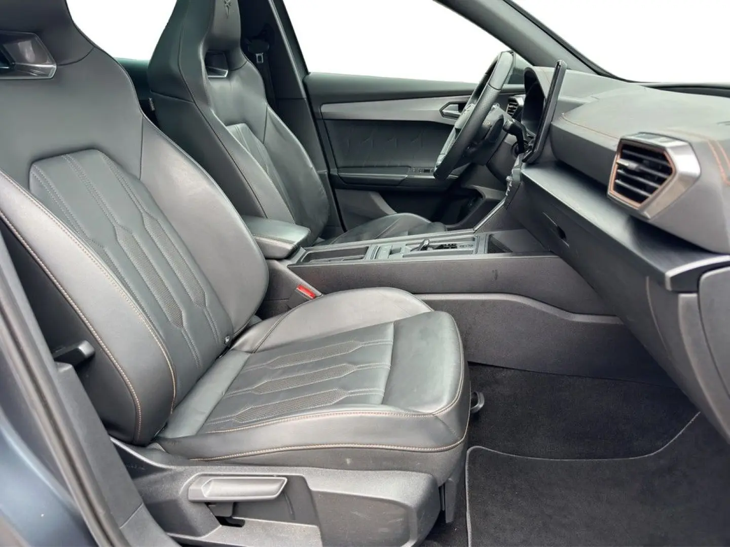 Formentor 2.0 TSI DSG 4Drive VZ MATT*PANO*AHK*VI