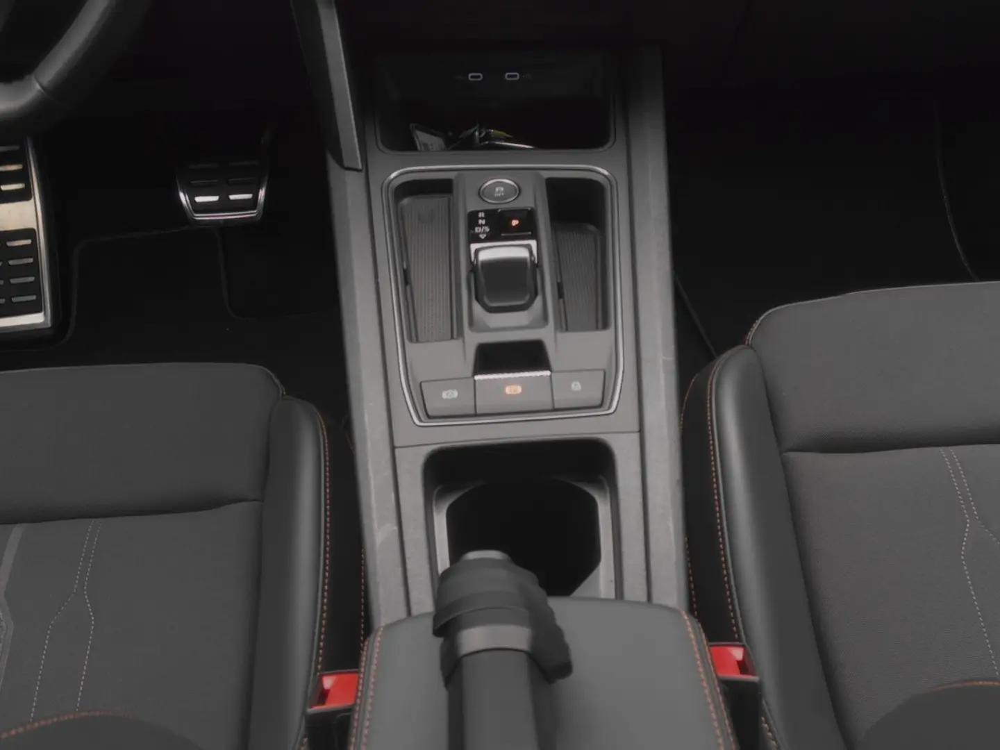 Formentor VZ 2.0TSI 4D DSG*ACC*AHK*PANO*BREMB*19