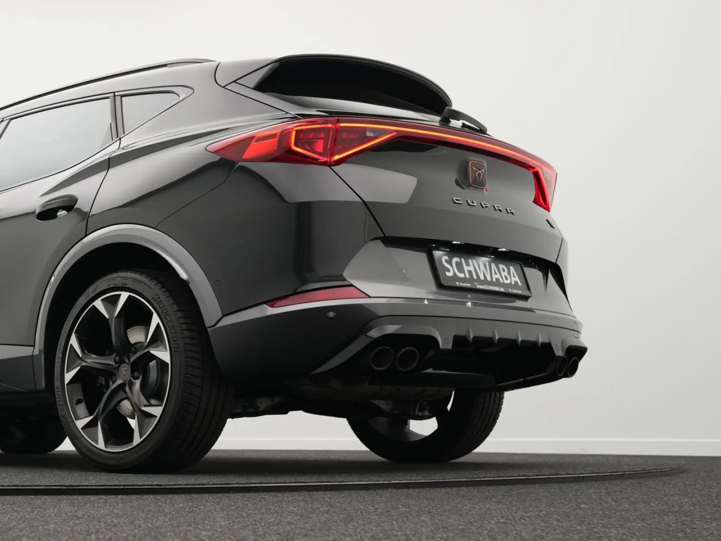 Formentor VZ 2.0TSI 4D DSG*ACC*AHK*PANO*BREMB*19