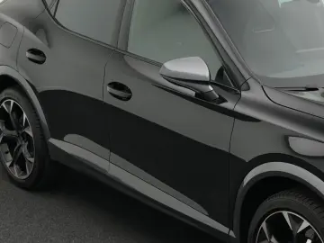 Formentor VZ 2.0TSI 4D DSG*ACC*AHK*PANO*BREMB*19