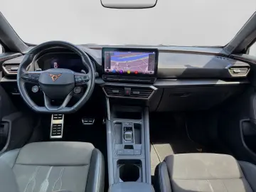 Formentor VZ 2.0 TSI 4D PANO AHK BEATS FULL-LINK