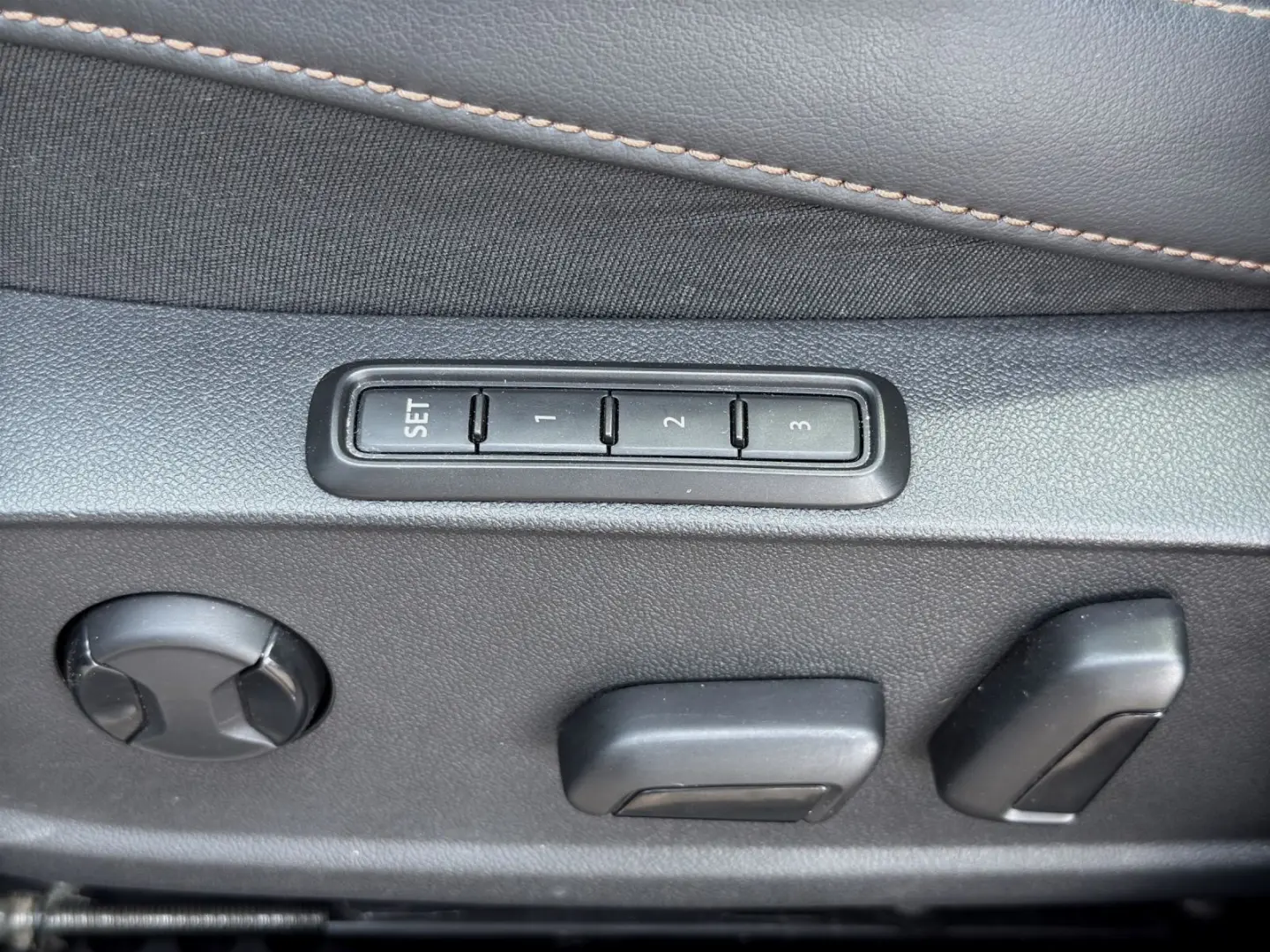 Formentor VZ 2.0 TSI 4D PANO AHK BEATS FULL-LINK
