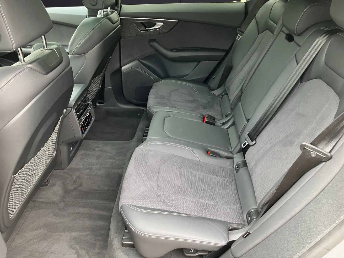 Q8 50 TDI Q competition plus S-Line STH Matrix A