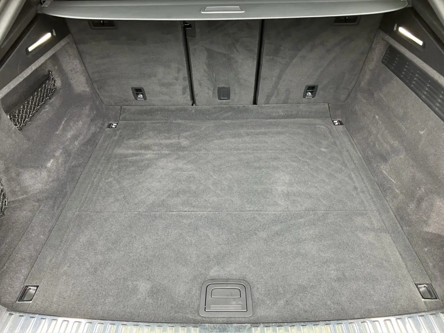Q8 50 TDI Q competition plus S-Line STH Matrix A