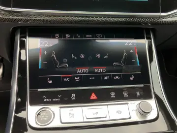 Q8 50 TDI Q competition plus S-Line STH Matrix A
