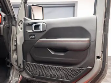 Jeep WRANGLER Rubicon 3 usi
