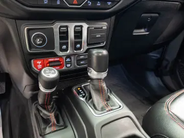 Jeep WRANGLER Rubicon 3 usi
