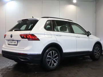 Tiguan 2.0 TDI DSG Life AID+ACC+KAM+LED+NAVI+17