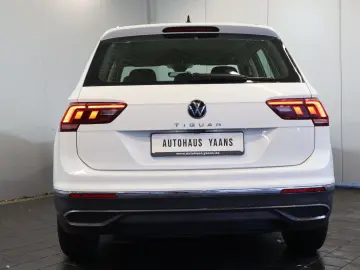 Tiguan 2.0 TDI DSG Life AID+ACC+KAM+LED+NAVI+17