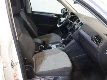 Tiguan 2.0 TDI DSG Life AID+ACC+KAM+LED+NAVI+17