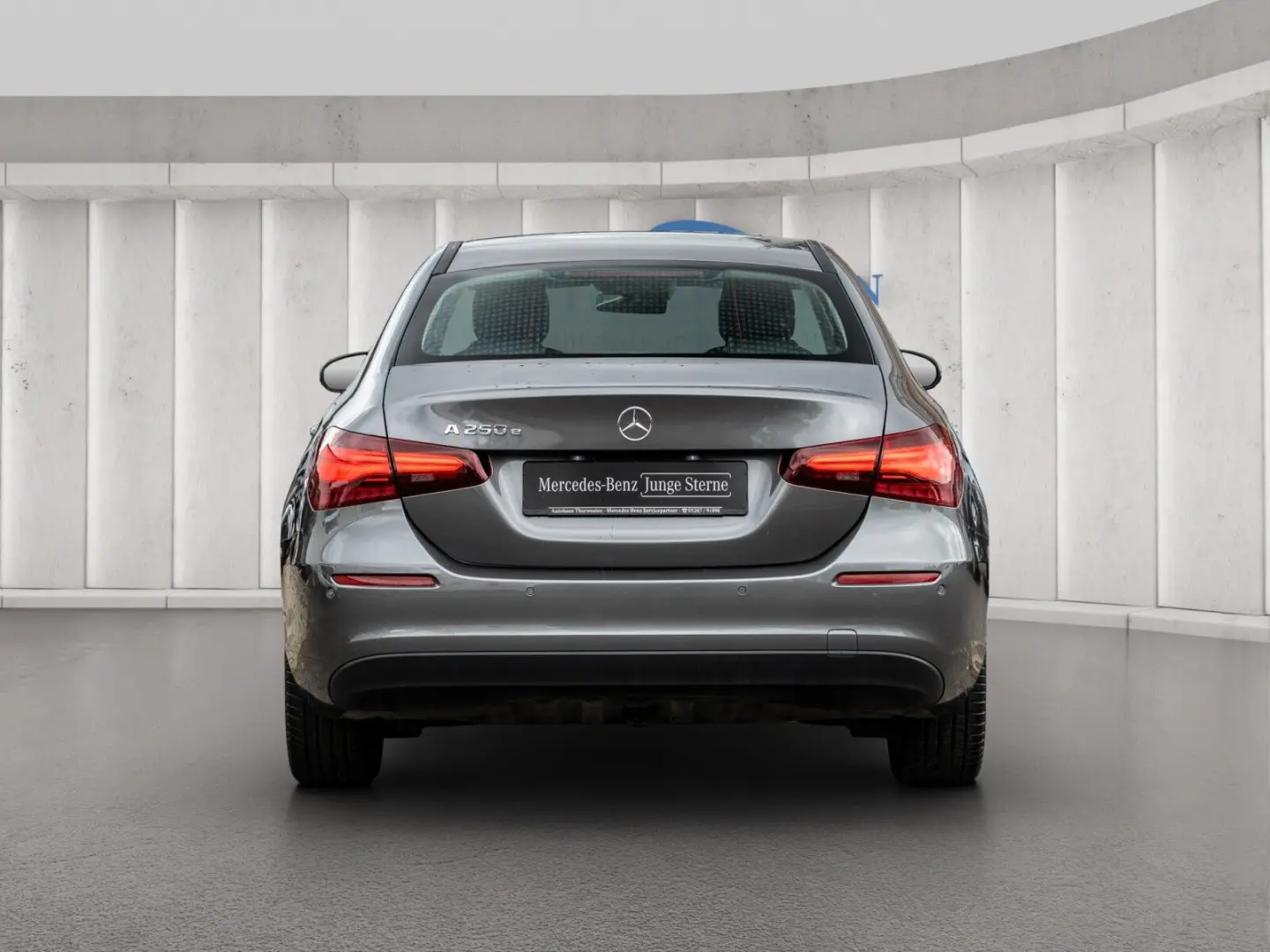MERCEDES BENZ A250e Limousine mit EQ Hybrid LEASING