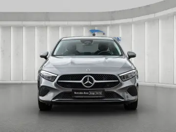 MERCEDES BENZ A250e Limousine mit EQ Hybrid LEASING