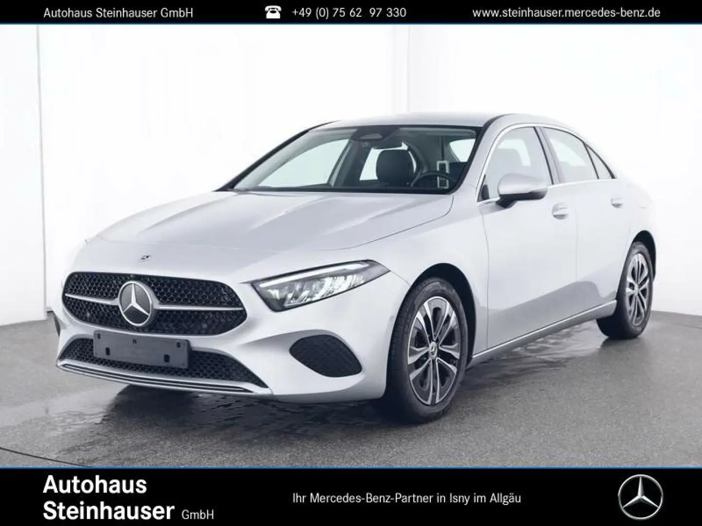 MERCEDES BENZ A200 Limousine LEASING