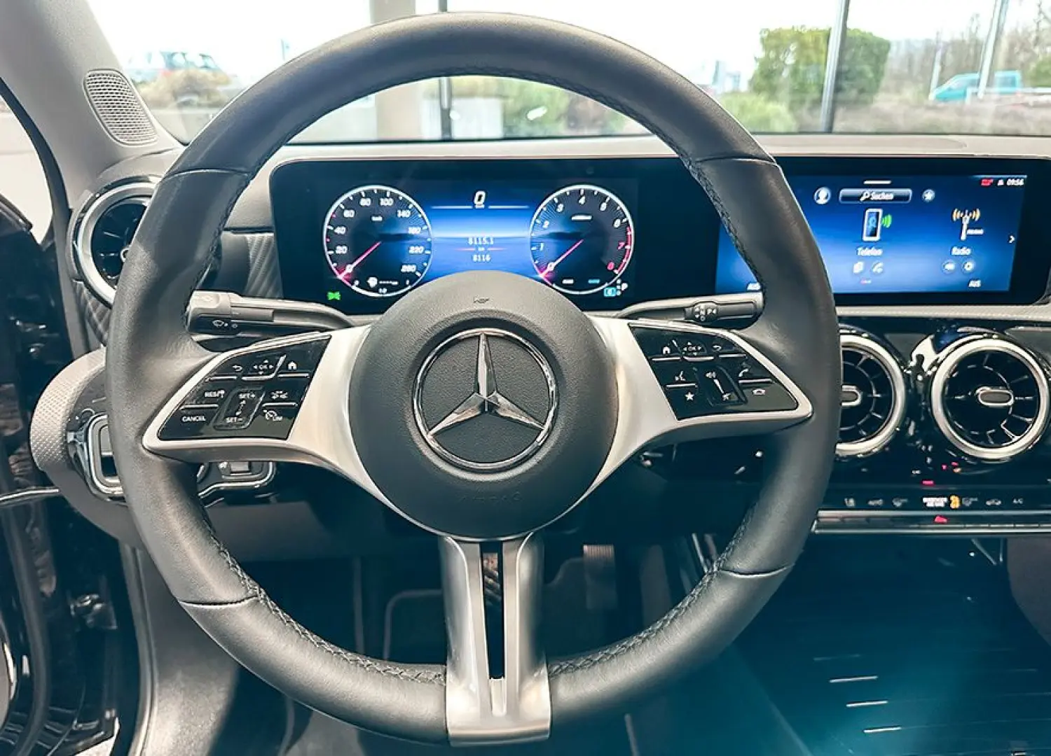 MERCEDES BENZ A220 4MATIC LIMO+Progressive+Multibeam+Pano