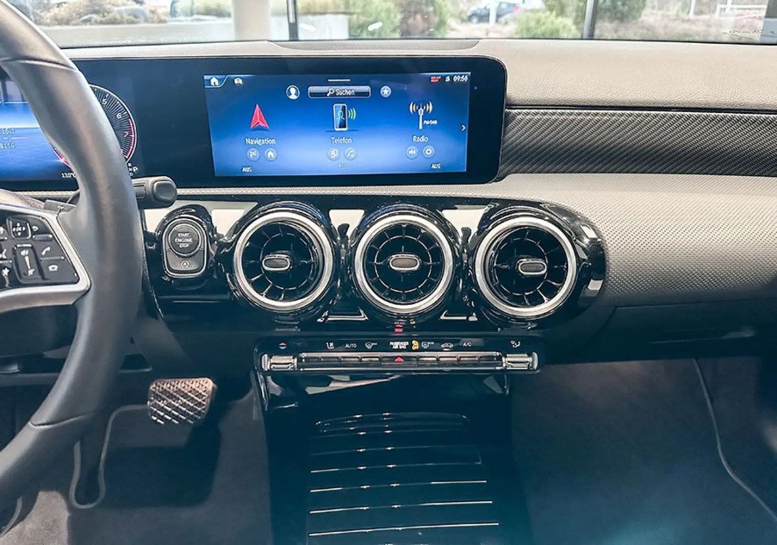 MERCEDES BENZ A220 4MATIC LIMO+Progressive+Multibeam+Pano