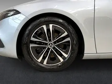 MERCEDES BENZ A220 4MATIC Limo PROGRESSIVE LEASING