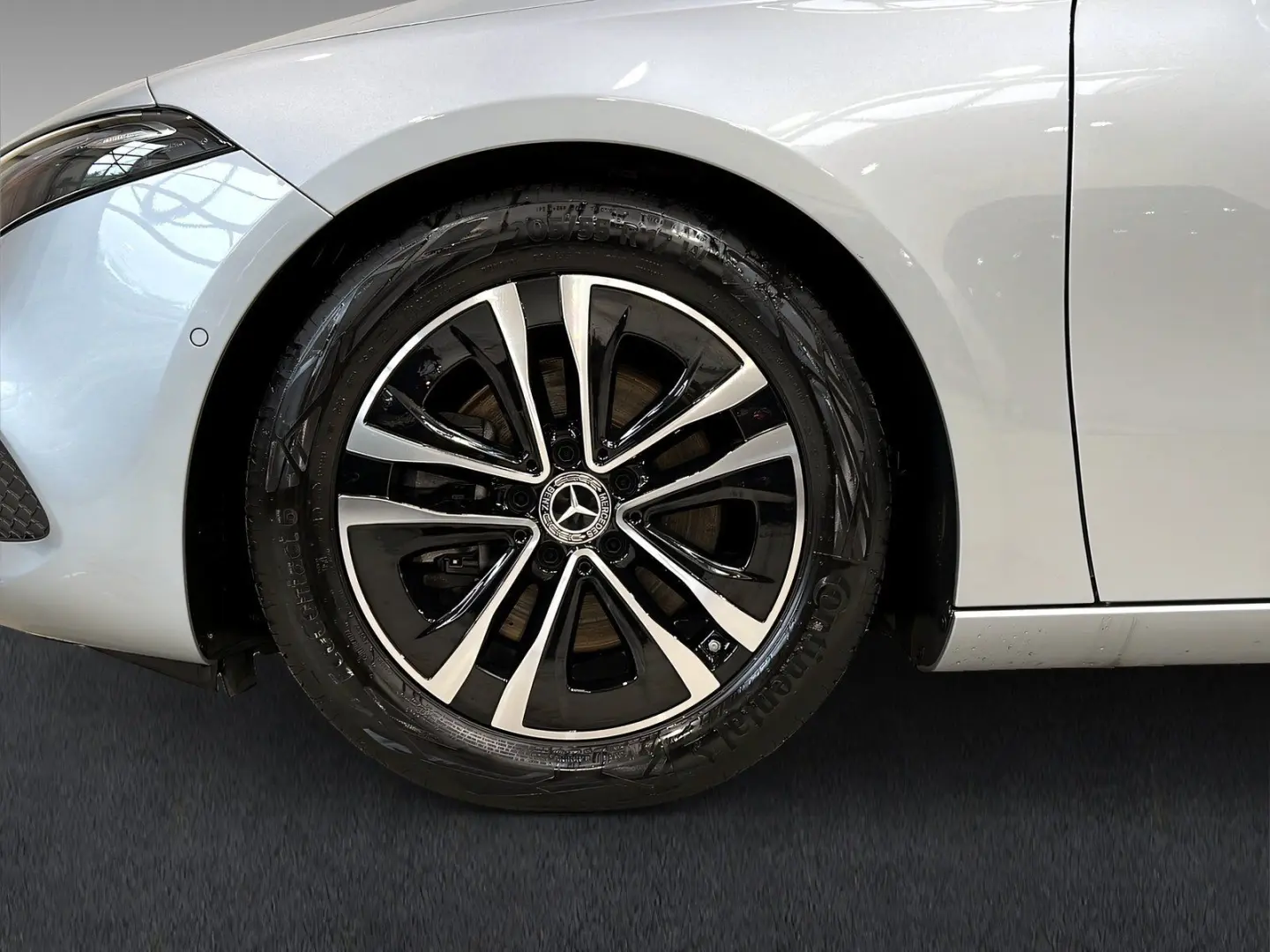 MERCEDES BENZ A220 4MATIC Limo PROGRESSIVE LEASING