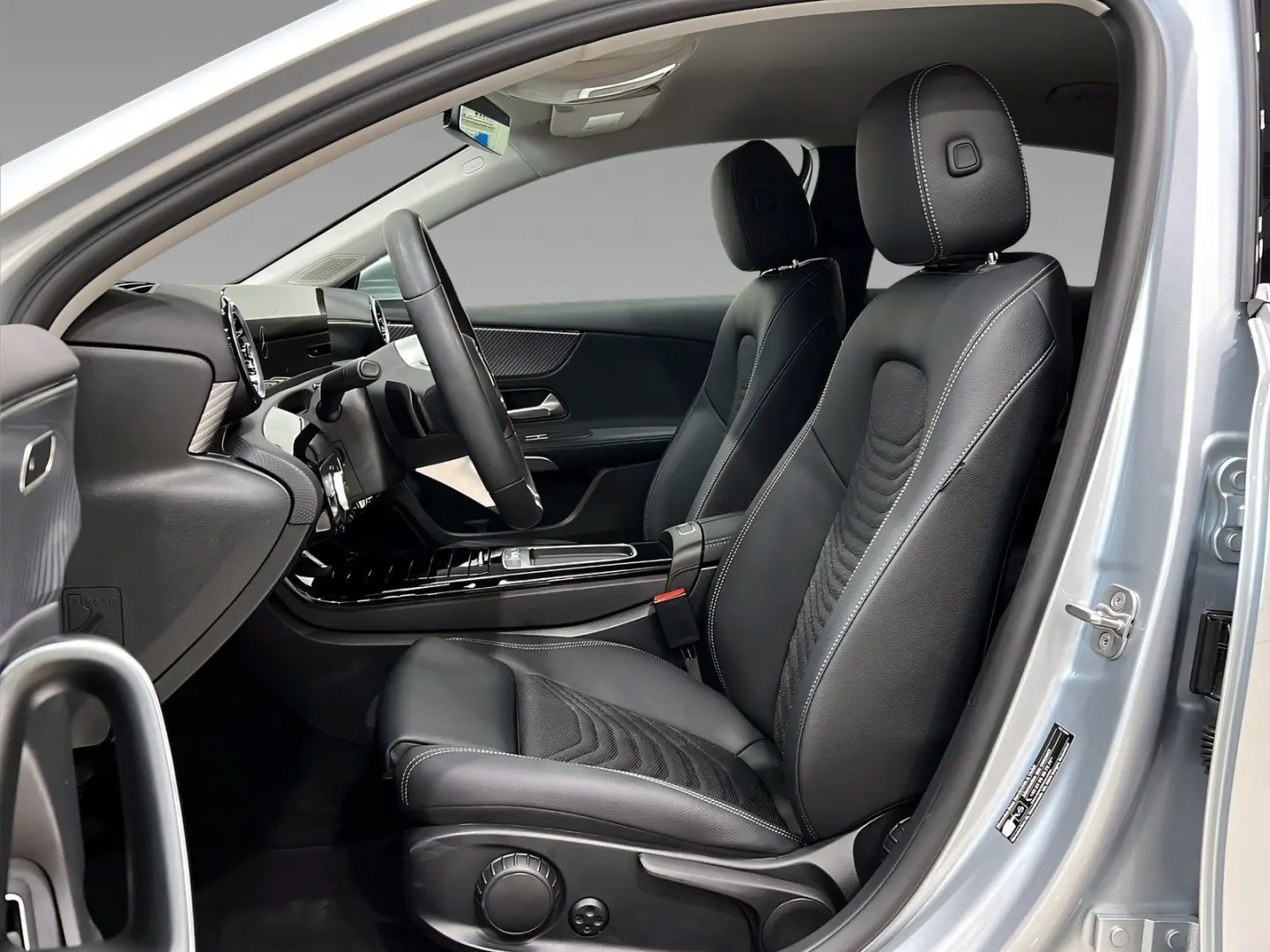 MERCEDES BENZ A220 4MATIC Limo PROGRESSIVE LEASING
