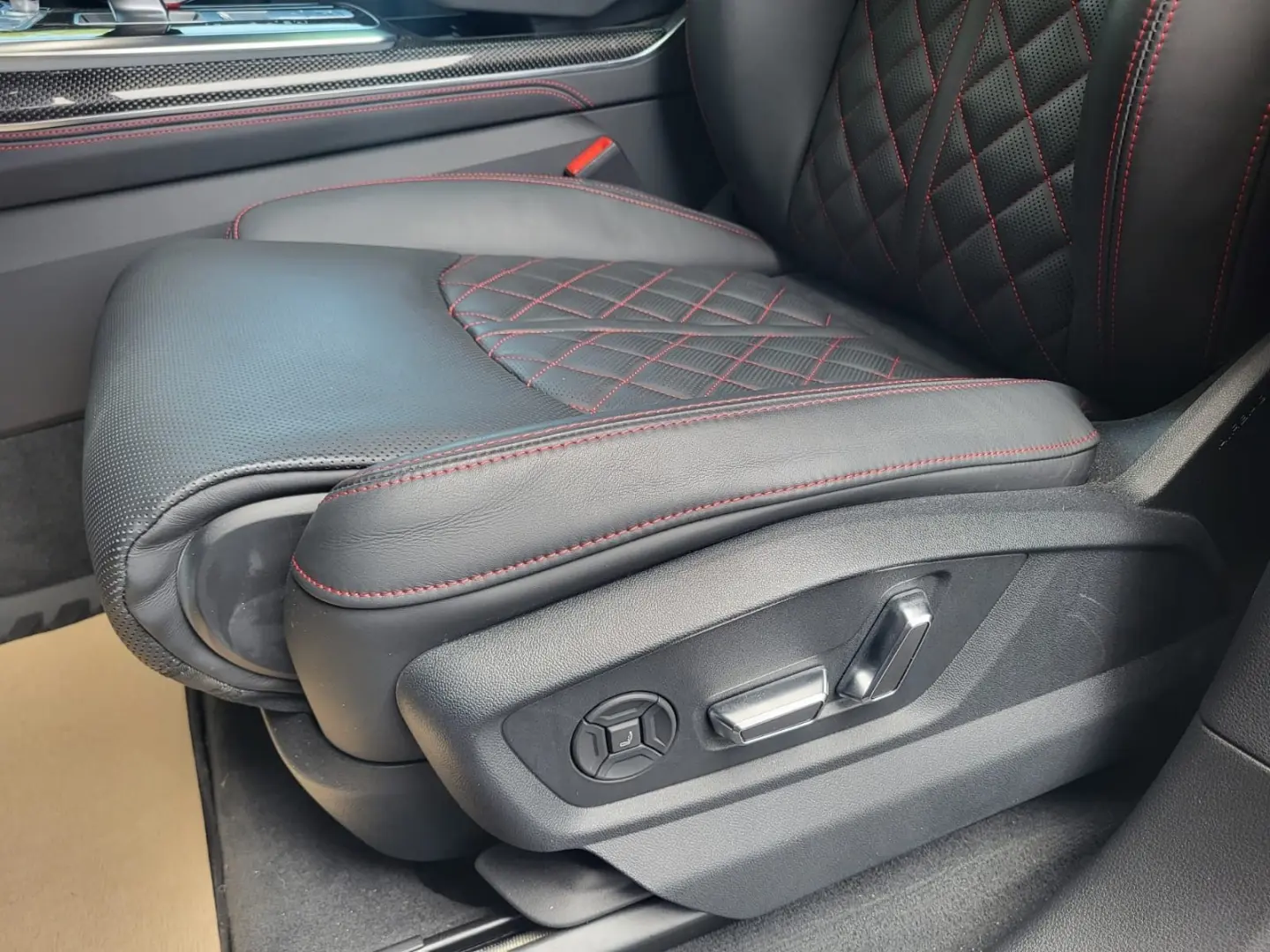 Q8 50 TDI qu S Line Competition+ Pano StHzg B&O