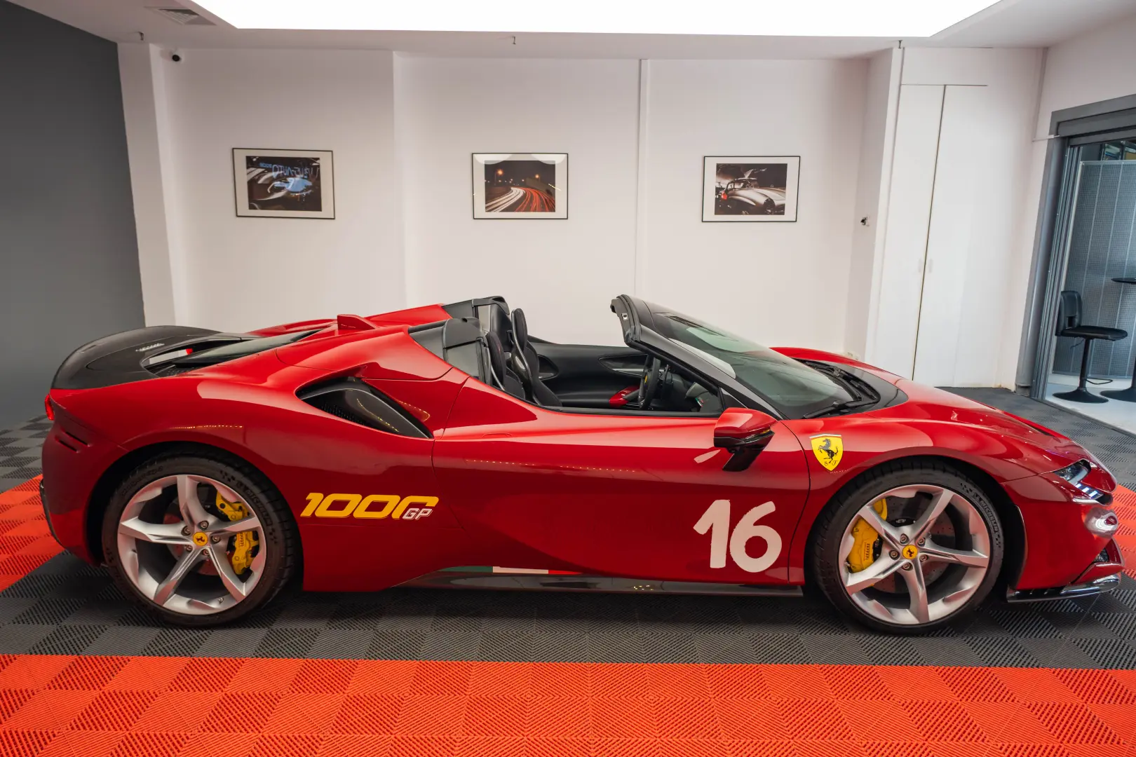 Ferrari SF90 Spider Tailor Made Ispirazioni 16