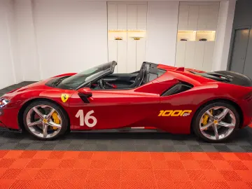 Ferrari SF90 Spider Tailor Made Ispirazioni 16