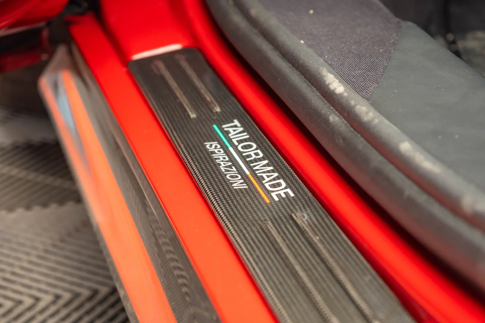 Ferrari SF90 Spider Tailor Made Ispirazioni 16