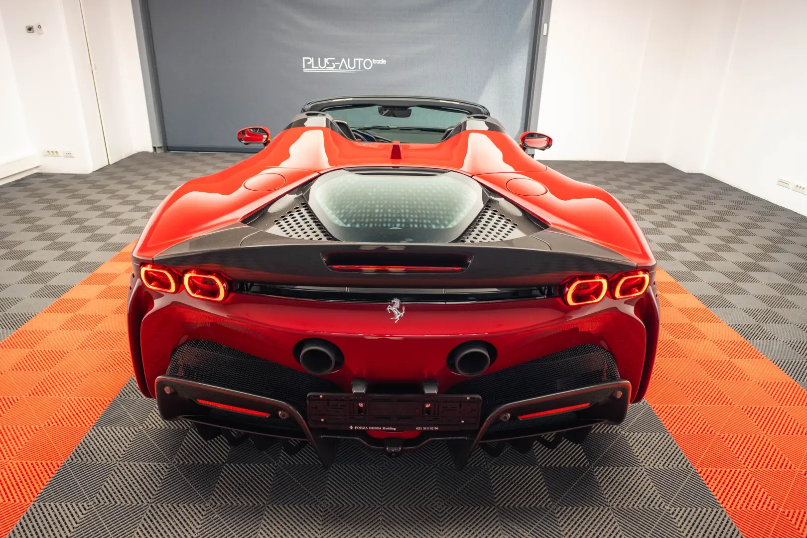 Ferrari SF90 Spider Tailor Made Ispirazioni 16