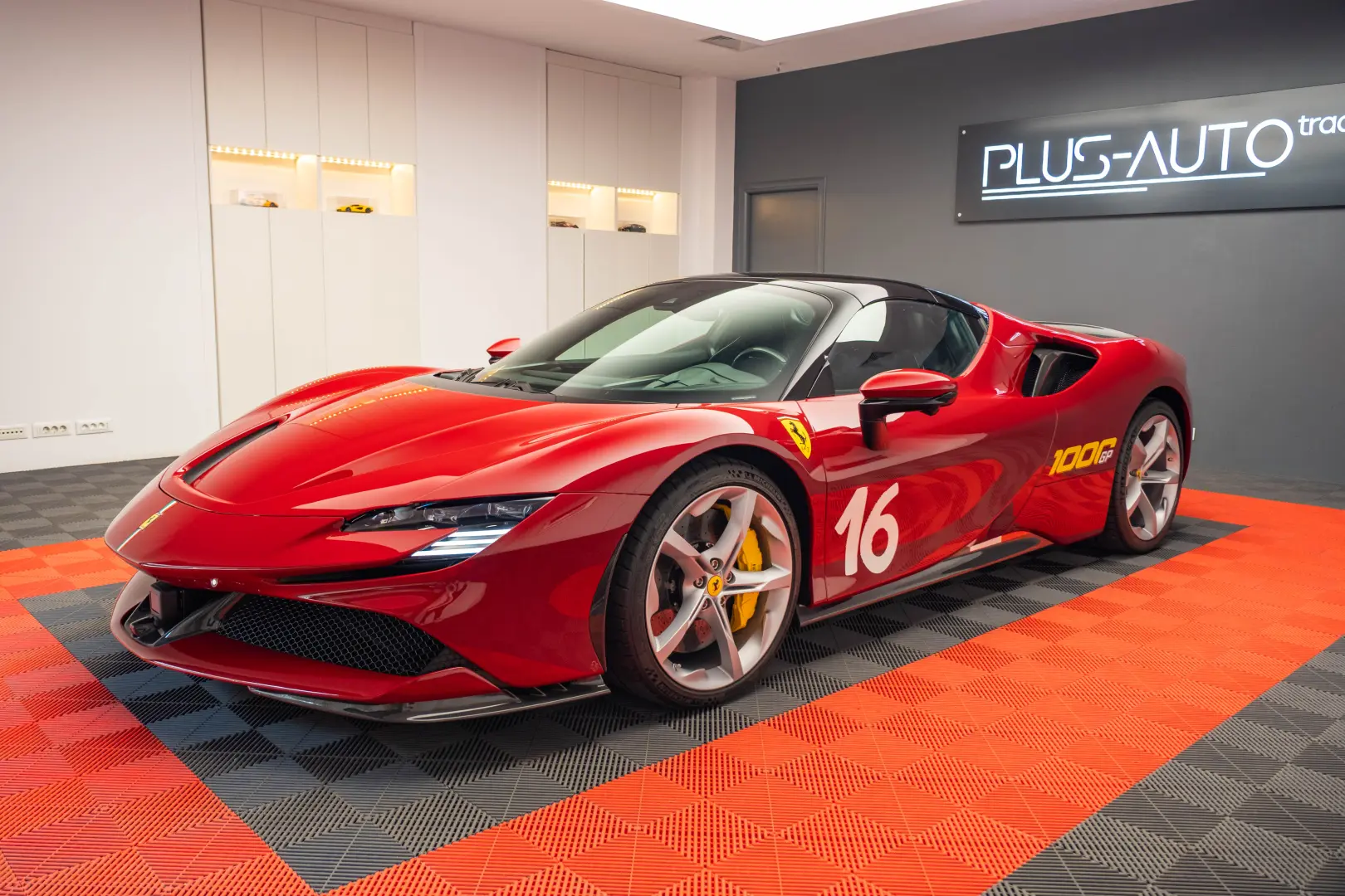 Ferrari SF90 Spider Tailor Made Ispirazioni 16