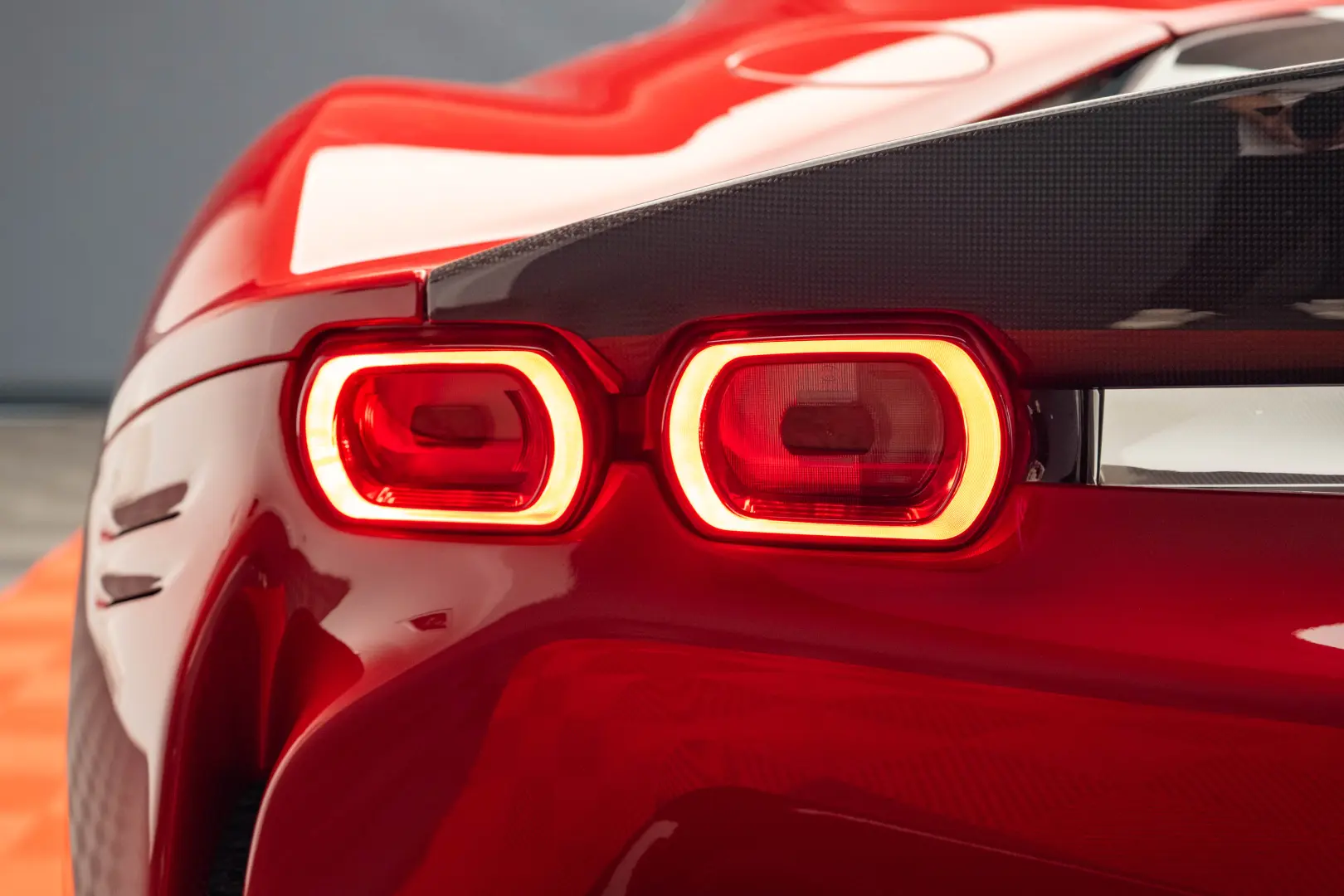 Ferrari SF90 Spider Tailor Made Ispirazioni 16