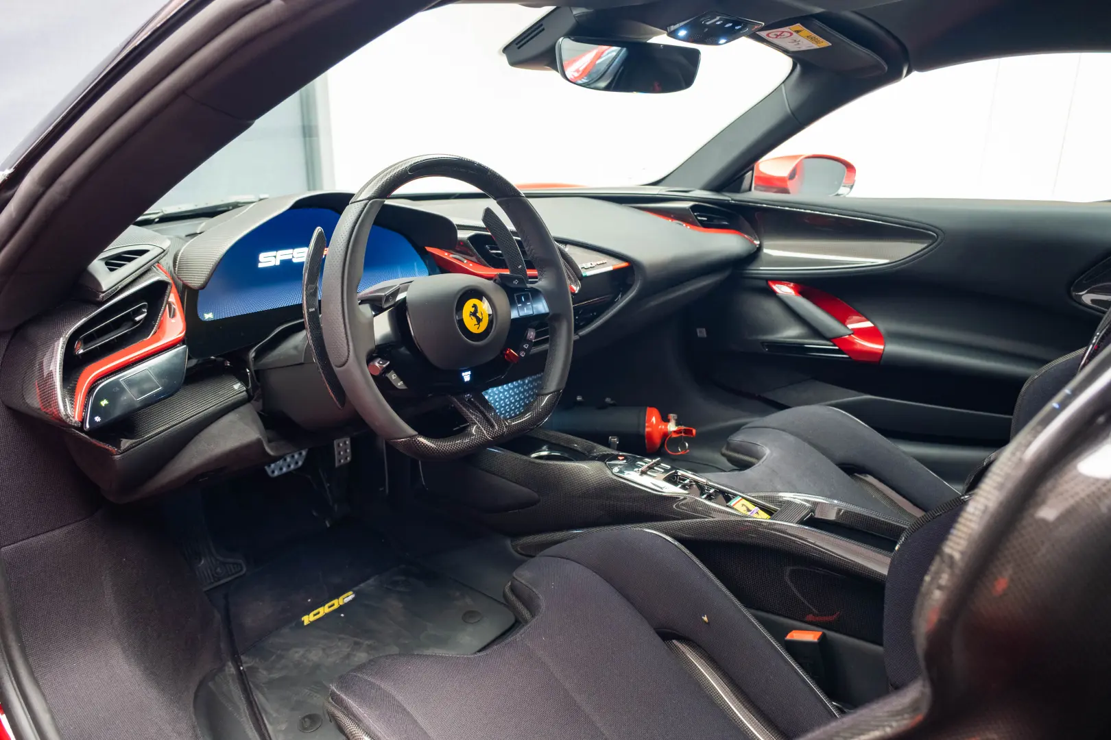 Ferrari SF90 Spider Tailor Made Ispirazioni 16
