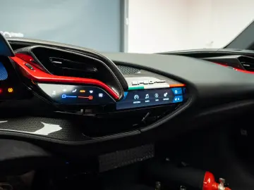 Ferrari SF90 Spider Tailor Made Ispirazioni 16