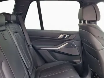 X5 xDrive45e M Sport NightV.,PA+,HUD,H/K,Sky,AHK