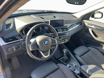 X1 xDrive25e Sport Line LED AHK HiFi Navi SHZ