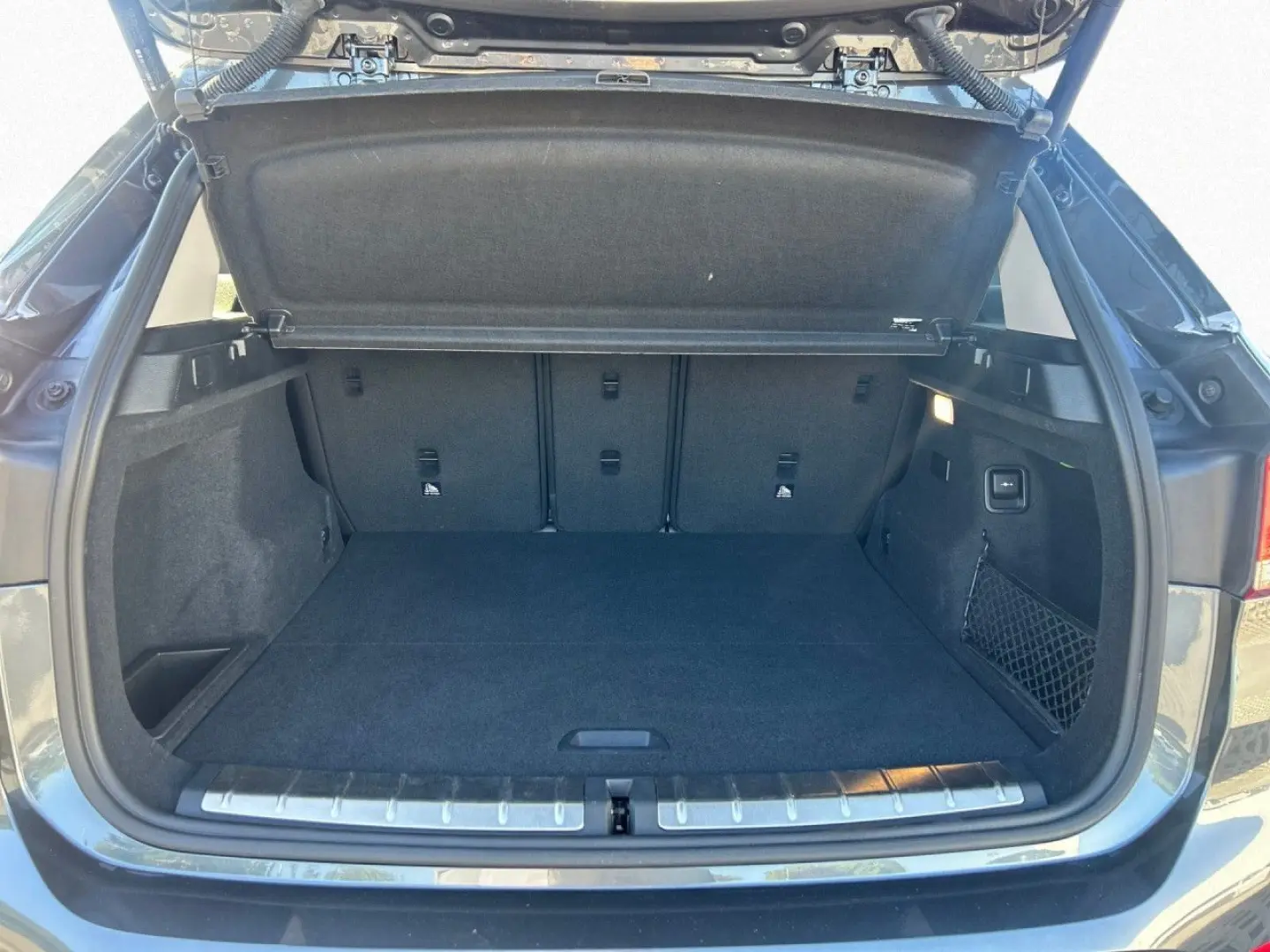X1 xDrive25e Sport Line LED AHK HiFi Navi SHZ