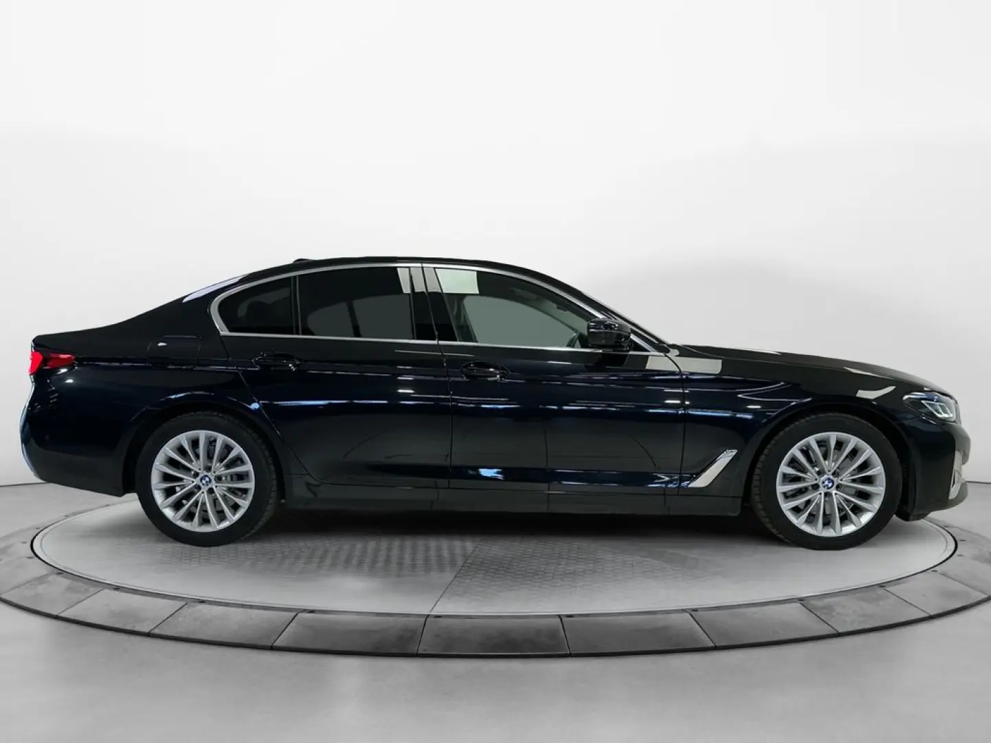 BMW 520d Luxury Line • LED • Interior piele