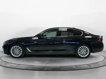 BMW 520d Luxury Line • LED • Interior piele