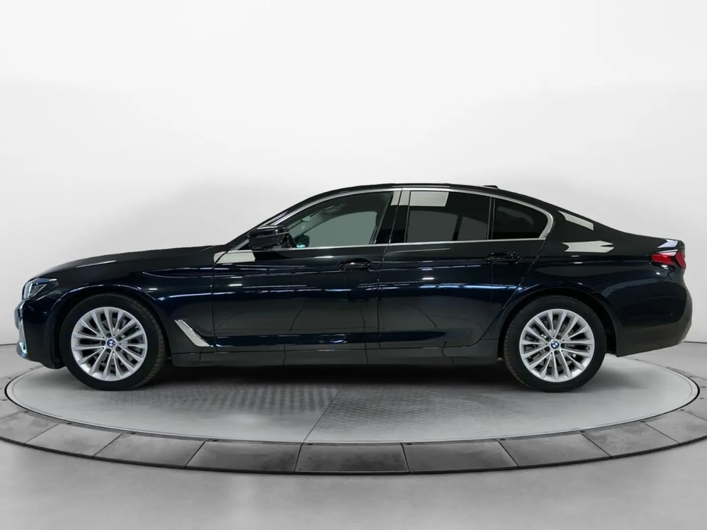 BMW 520d Luxury Line • LED • Interior piele