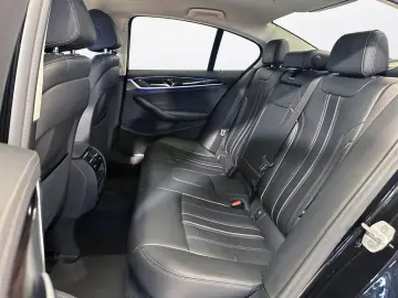 BMW 520d Luxury Line • LED • Interior piele