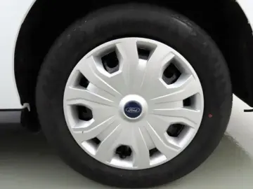 Transit Connect 1.5 Aut. 200 L1 Trend AHK+Kamera